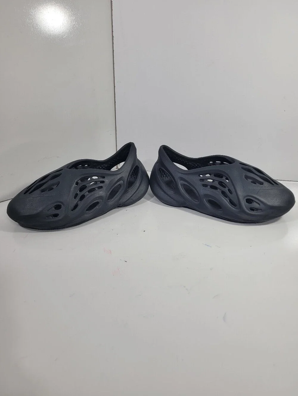 Adidas Yeezy Foam Runner Onyx 5.5 Men 7 Women Outsole 9.5